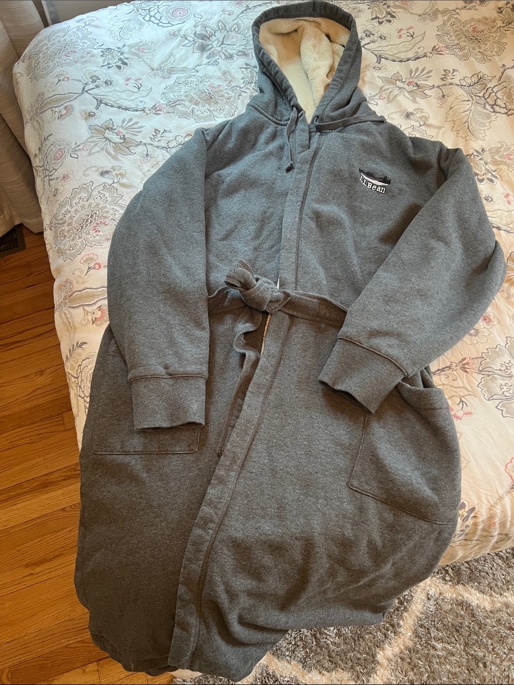 LL Bean men’s robe